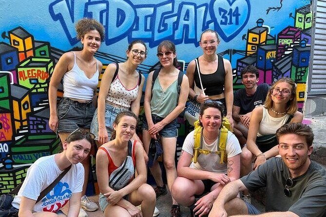 2h30 circuit in the Vidigal Favela - Getting started at Praça do Vidigal (and why 8:00am helps)