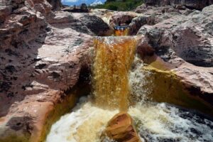 4 FASCINATING DAYS! Reservations from 2 people -Chapada Diamantina by Zentur - Day 1: Fumaça, Pratinha River Swims, and Pai Inácio Overlook