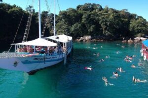 Angra dos Reis Boat Tour with Lunch - Santa Luzia Pier to Lagoa Azul: The Natural-Aquarium Stop