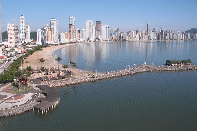 Balneário Camboriú tour and cable car ride from Florianópolis - Stop 1: Avenida Atlântica and Barra Norte for First Views
