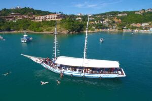 Búzios 2.5-Hour Schooner Boat Experience - Why This 2.5-Hour Schooner Ride Feels More Local Than It Sounds