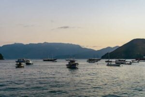 From Rio de Janeiro: Angra dos Reis Boat Trip with Lunch - The Rio morning: pickup math and bus time