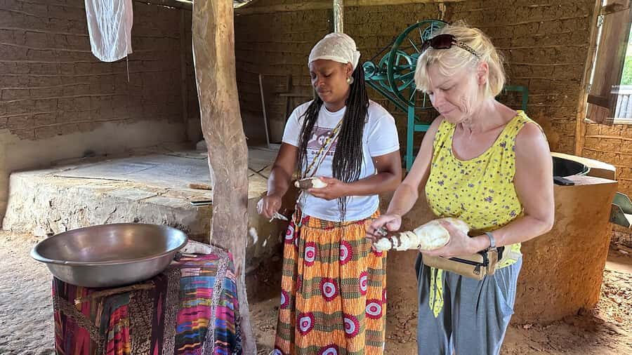 From Salvador: Quilombo Heritage Daytrip with Lunch - Manioc flour and oil palm: where the day turns practical