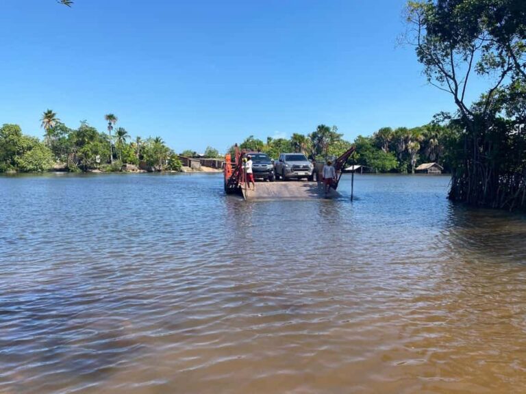 Full-day excursion Lencois Marnahenses, Lagoa Azul & Lagoa Bonita combined - The Morning Drive: Pickup, 4x4 Reality, and Getting Set Up