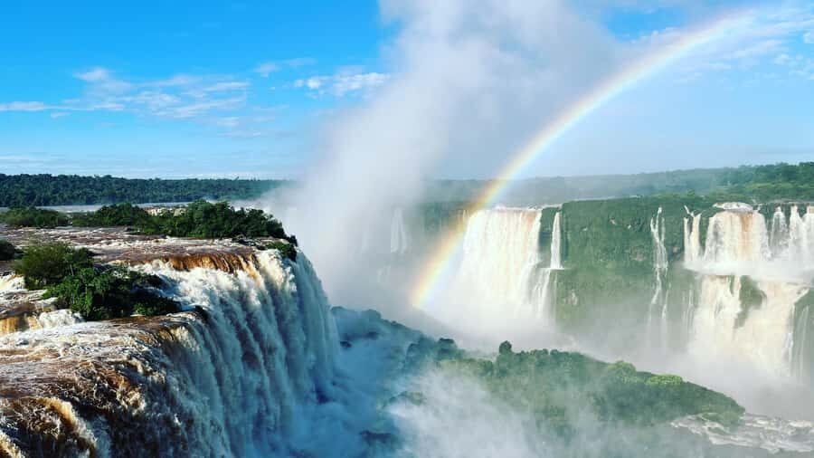 Iguassu Falls: Private Tour Argentina side - Optional boat tour: deciding if you want to get closer