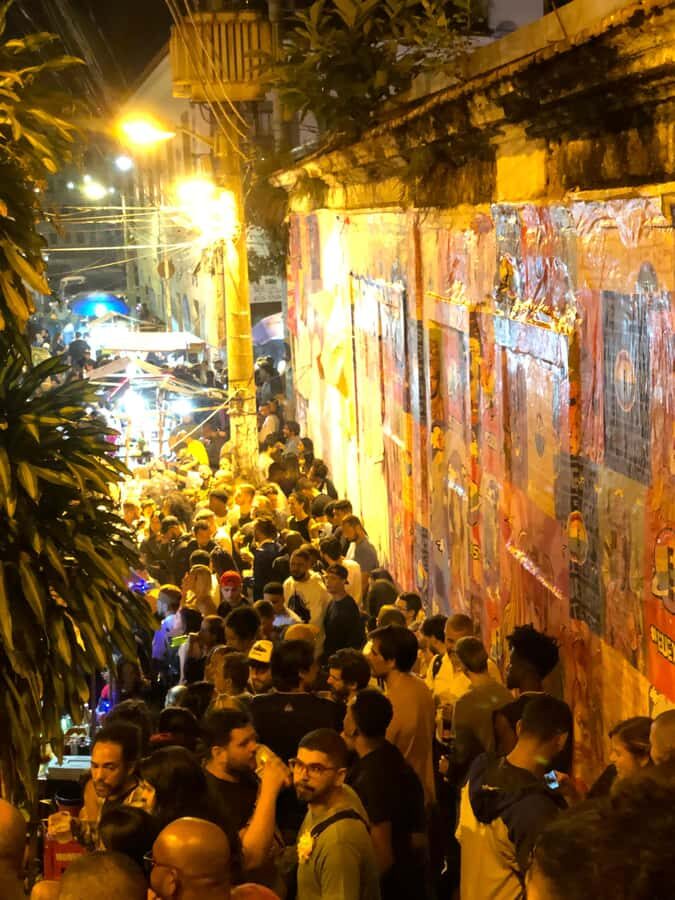 Pedra do Sal: Live Samba Night with Local Guide & Drink - Getting there: the yellow booth meet-up by Angu do Gomes