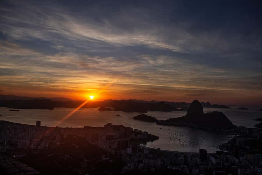 Rio de Janeiro: Private Sunrise Tour at Mirante Dona Marta - Getting there early: pickup zones and a morning that actually works