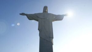 Rio: Maracanã Stadium & Christ the Redeemer by Rack Railway - Maracanã Stadium Outside-Only: Great Photos, Not a Full Tour