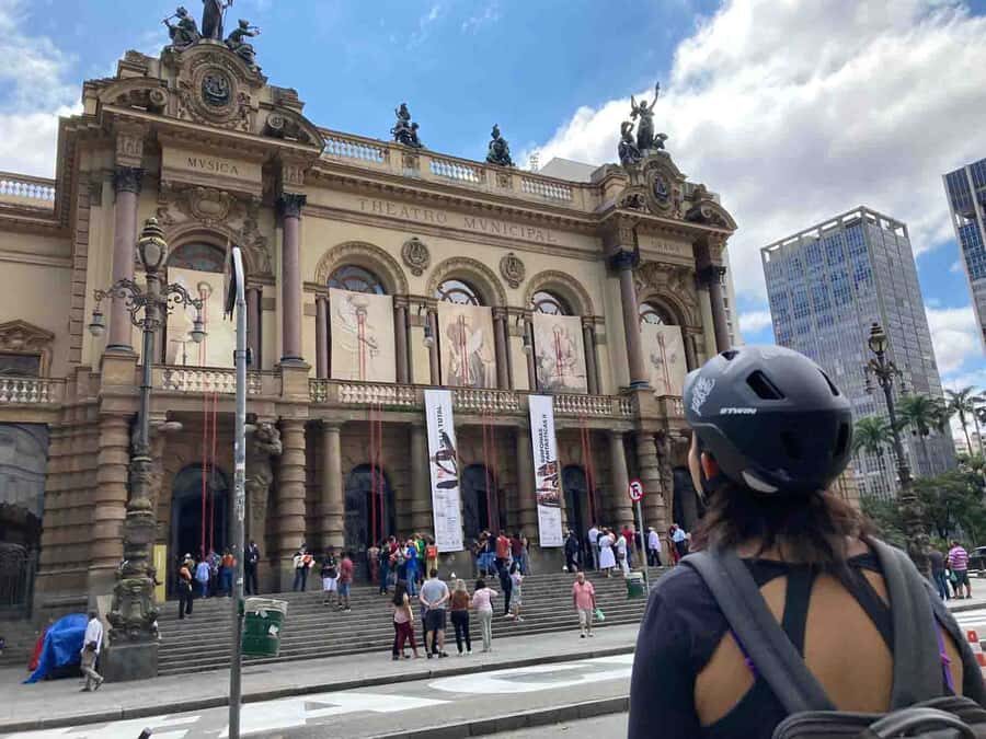 São Paulo: Downtown Historical Bike Tour - Paulista Avenue Photo Stops: Art, Parks, and City-Scale Views