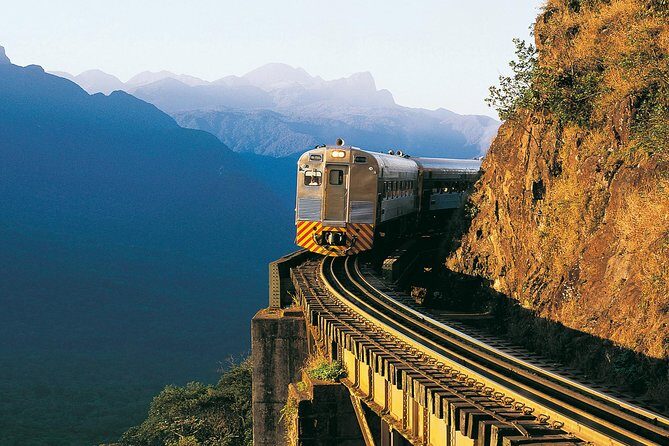 Scenic Train ride to historical cities of Morretes and Antonina - Barreado by the Nhundiaquara River: why lunch here is a big deal